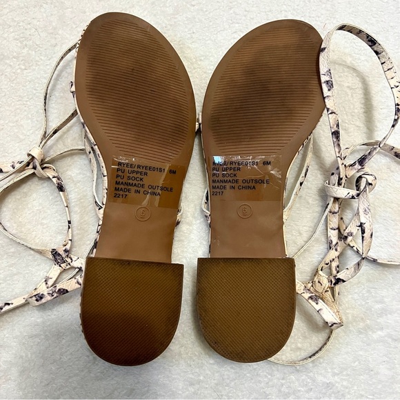 Steve Madden Ryee Python Printed Lace-Up Sandal - Size 6 - Picture 9 of 14